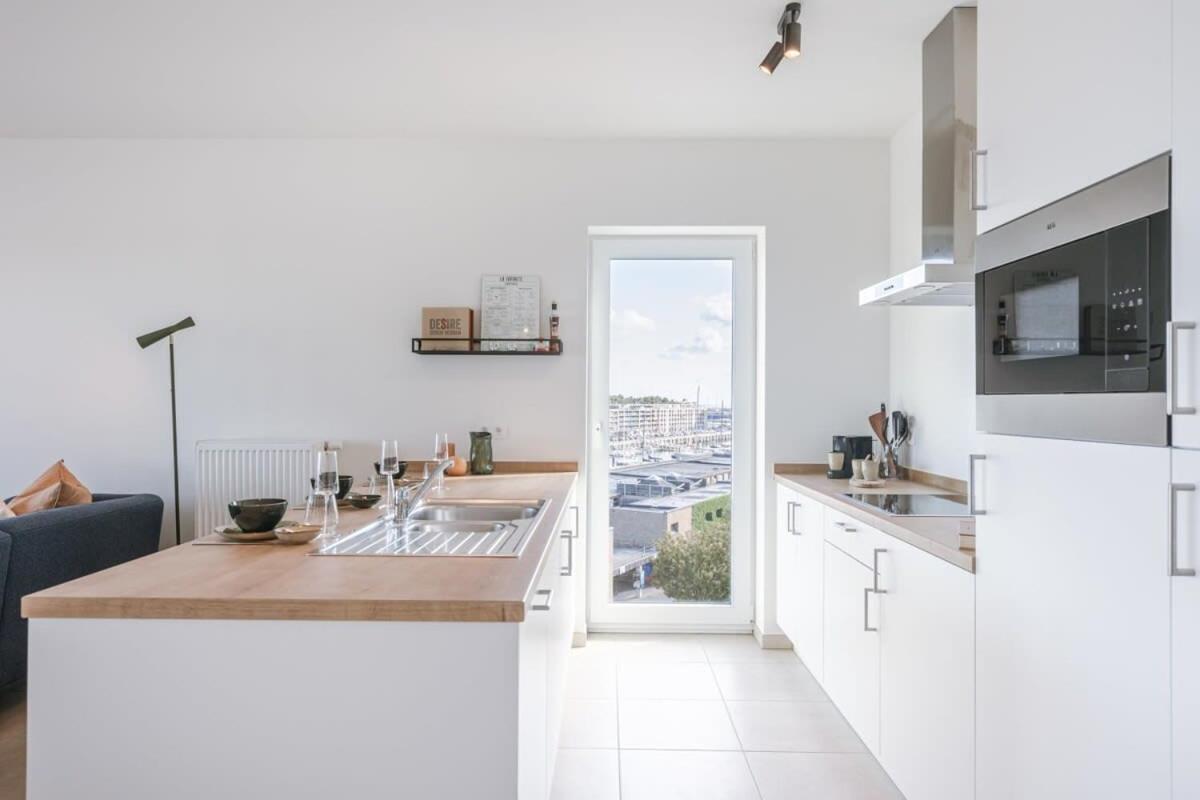 Huswell - Lovely New Apartment At The Harbor + Parking Brugge Eksteriør bilde