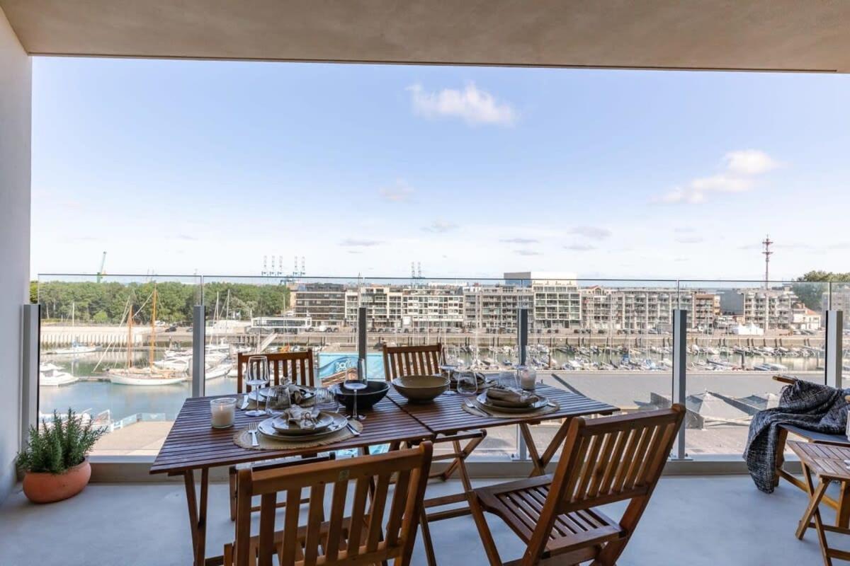 Huswell - Lovely New Apartment At The Harbor + Parking Brugge Eksteriør bilde