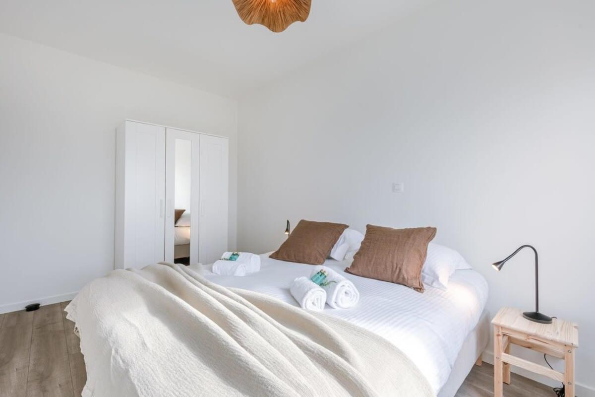 Huswell - Lovely New Apartment At The Harbor + Parking Brugge Eksteriør bilde