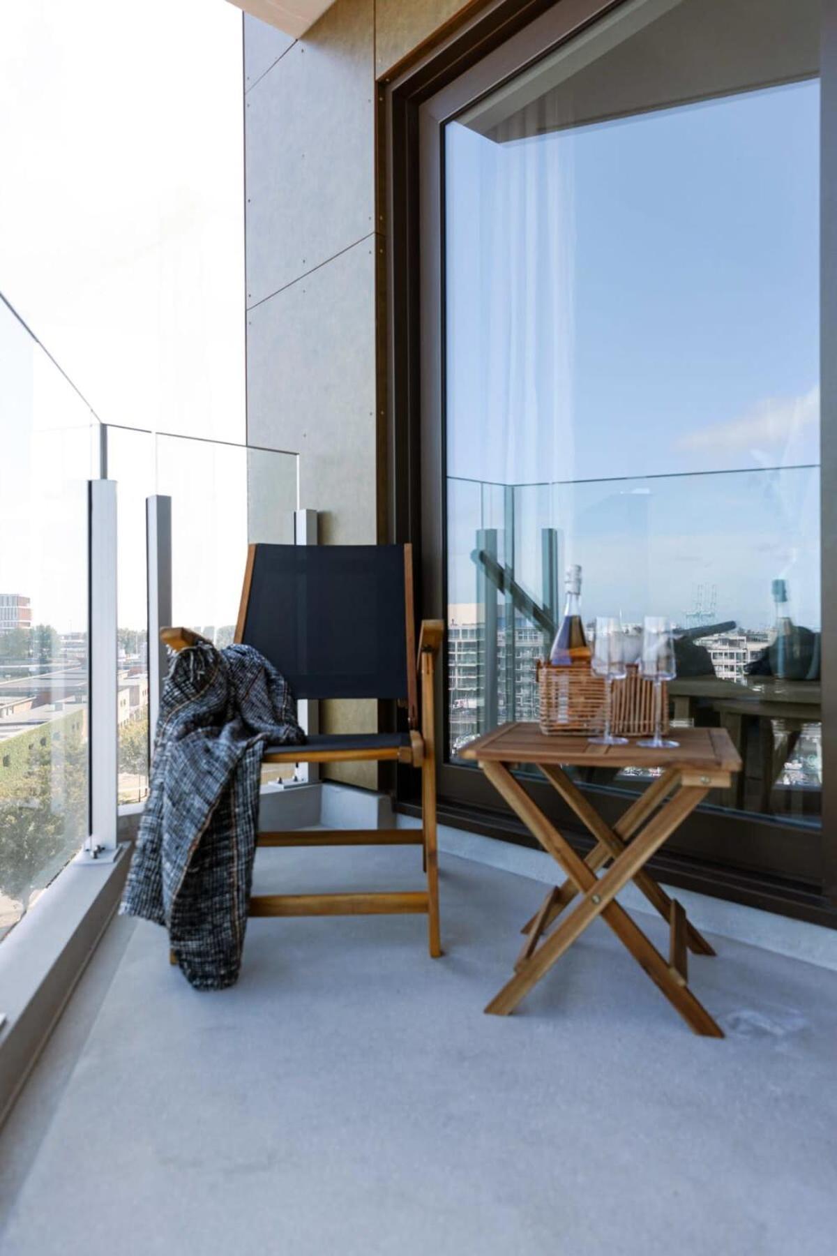 Huswell - Lovely New Apartment At The Harbor + Parking Brugge Eksteriør bilde