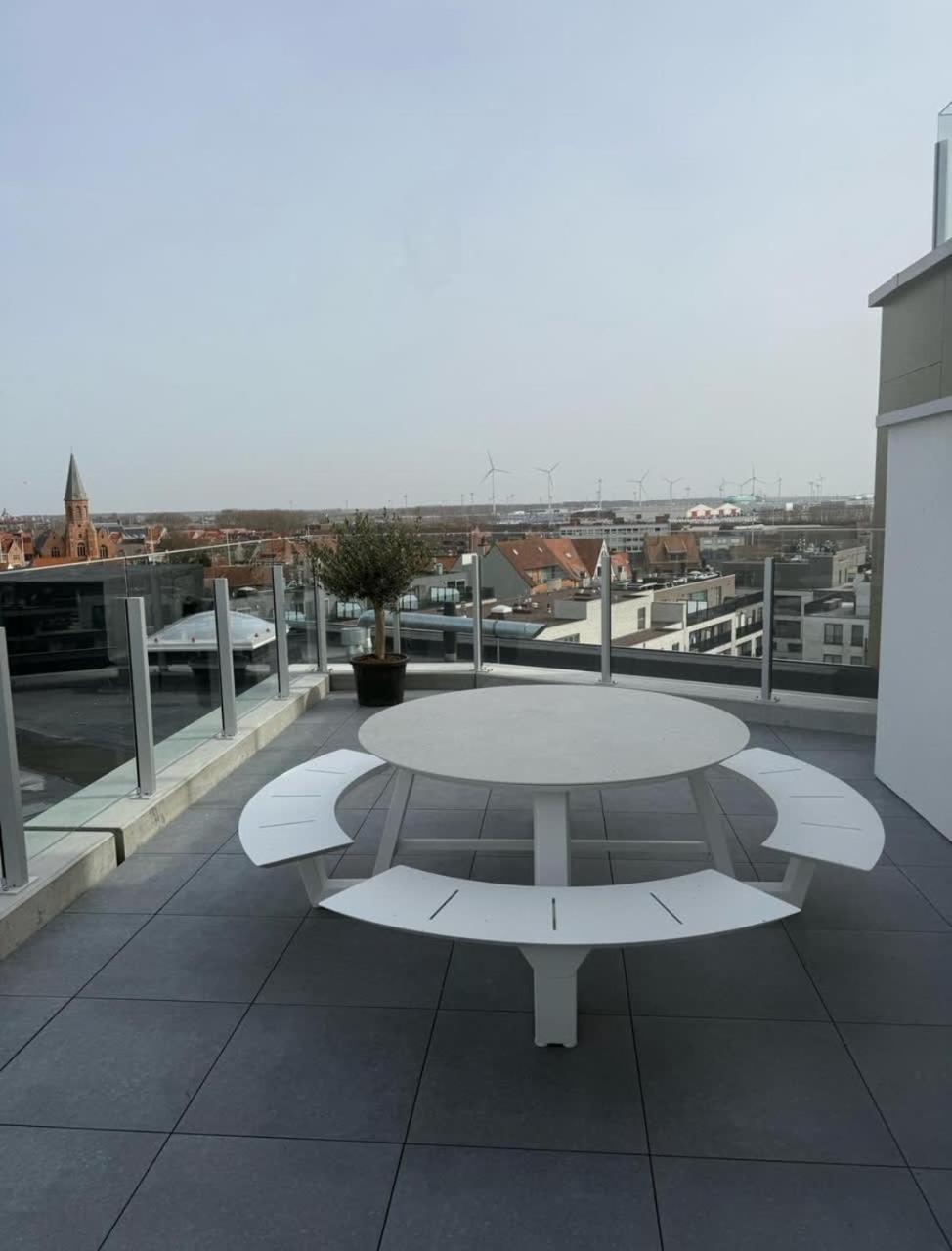 Huswell - Lovely New Apartment At The Harbor + Parking Brugge Eksteriør bilde